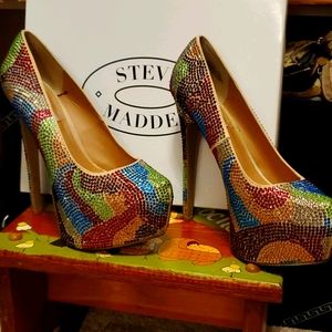 Steve Madden DYVINAL!